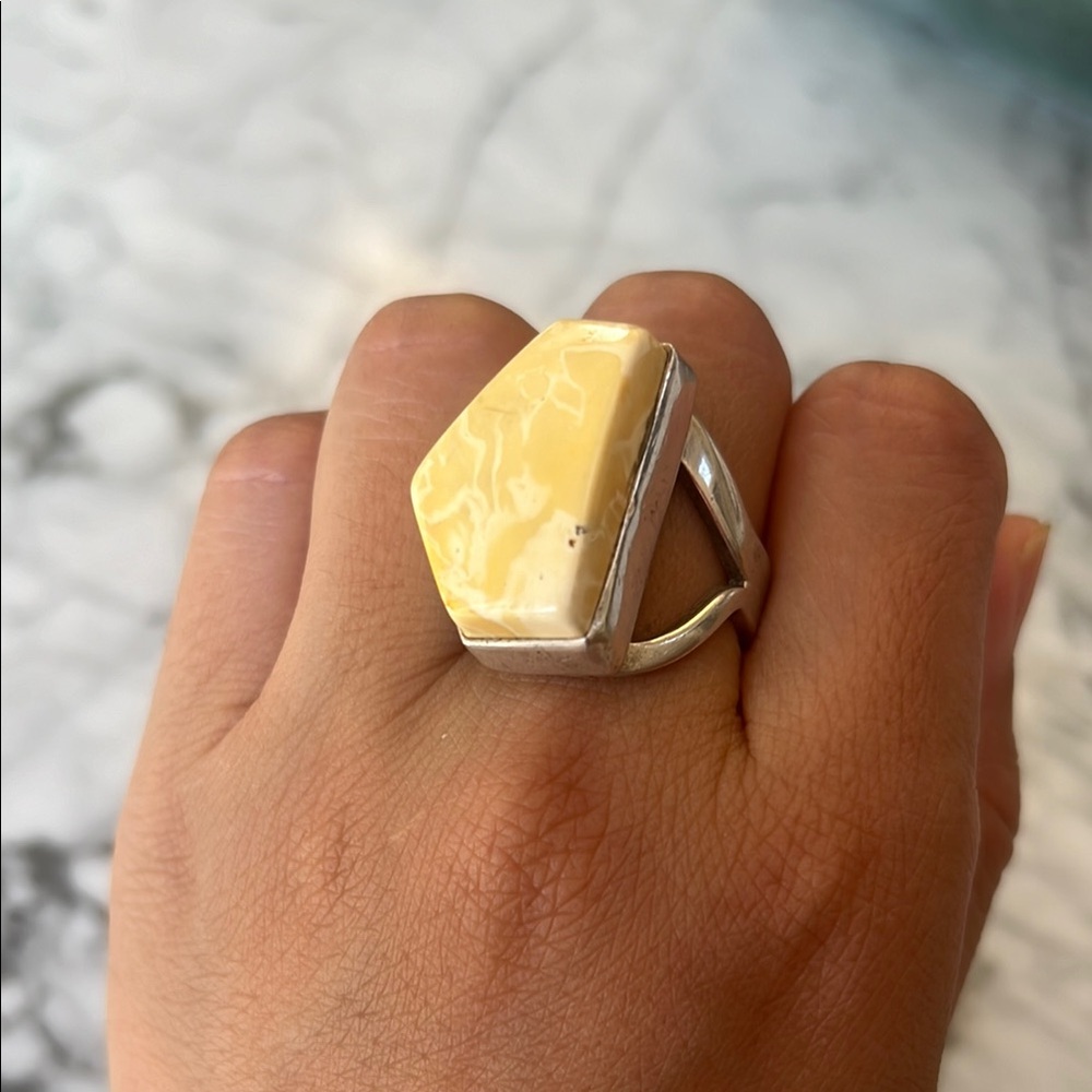 Rare cream white amber sterling silver ring